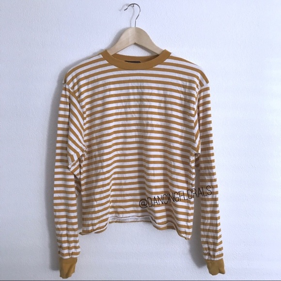 Banana Republic Sweaters - Brandy Melville Gretchen yellow white sweater